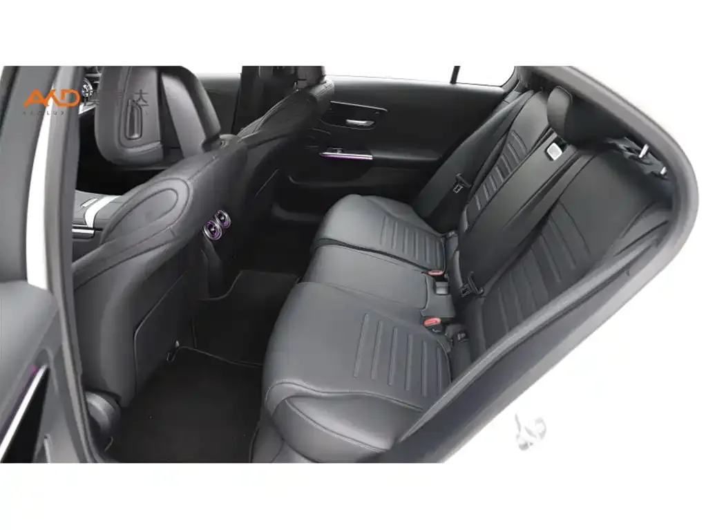 Mercedes-Benz C-Class New Energy — фото 8