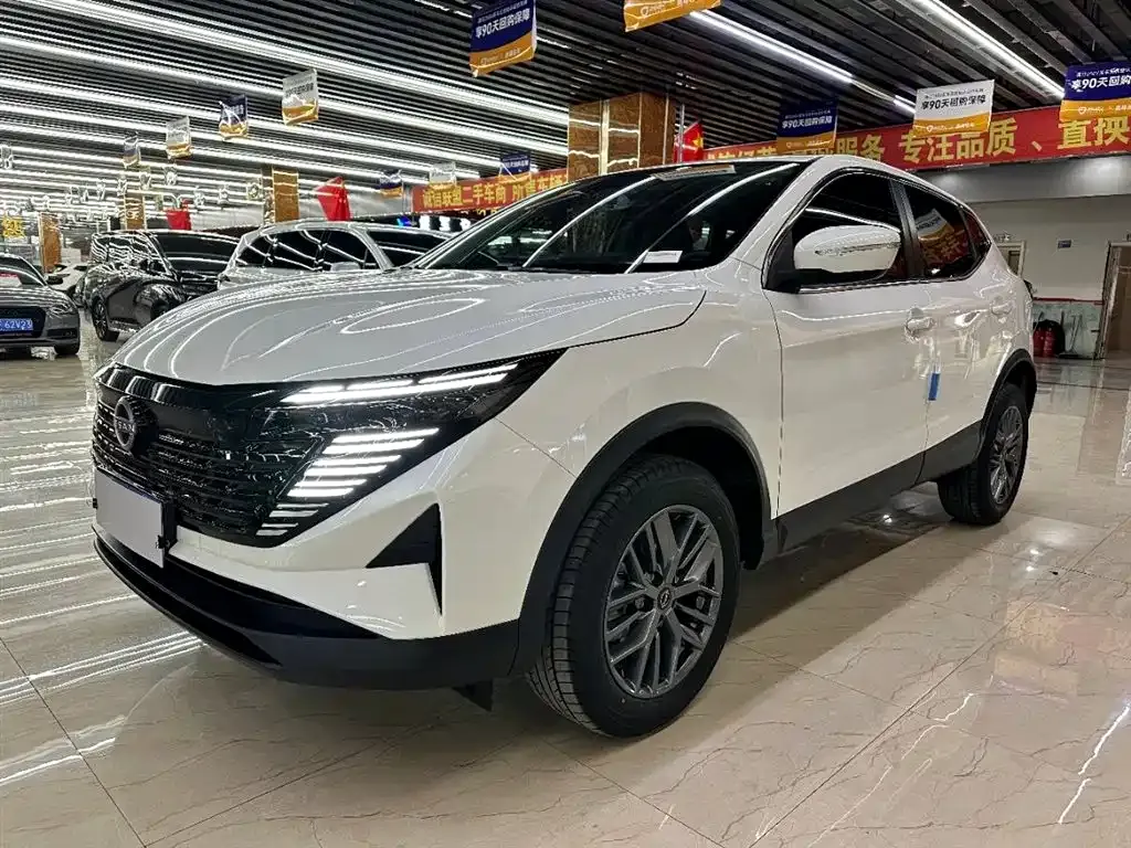 Nissan Qashqai — фото 1