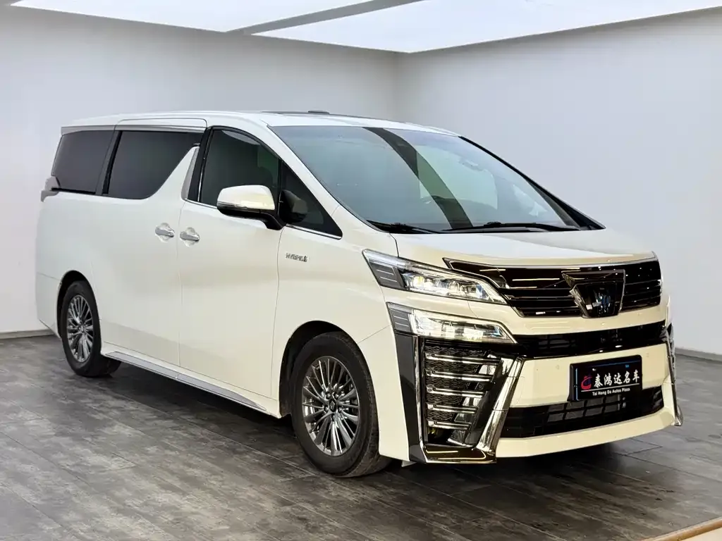 Toyota Vellfire — фото 2