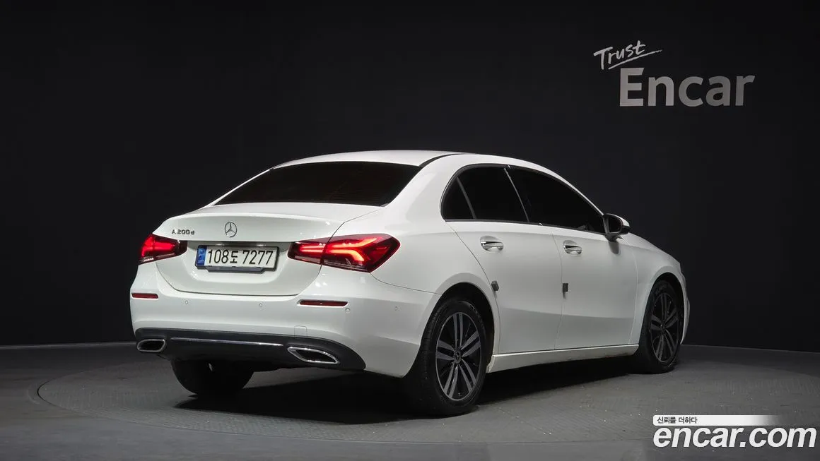 Mercedes-Benz A-Class — фото 8