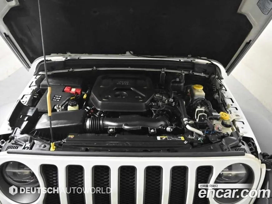 Jeep Wrangler — фото 7
