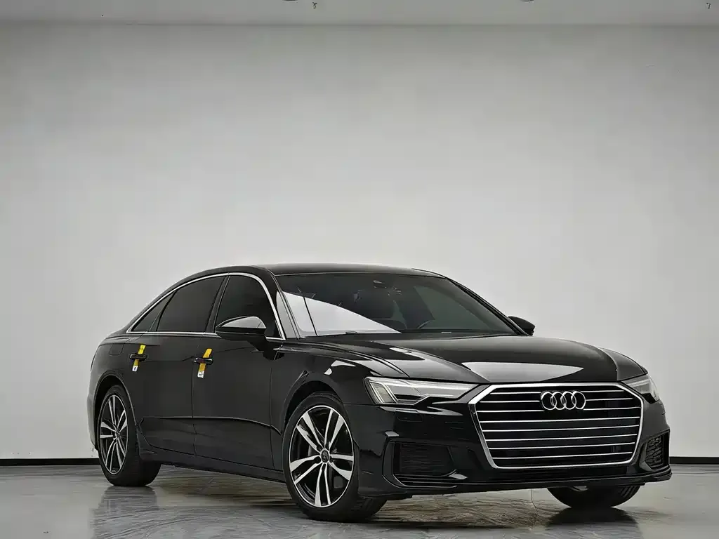 Audi A6L — фото 1