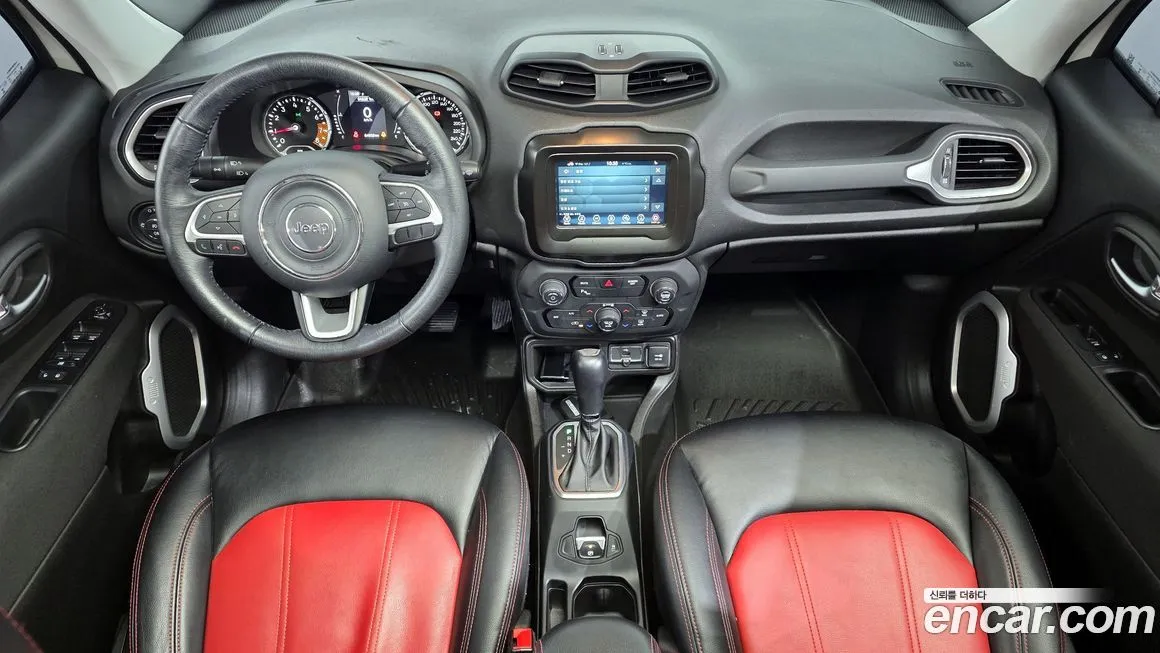 Jeep Renegade — фото 2