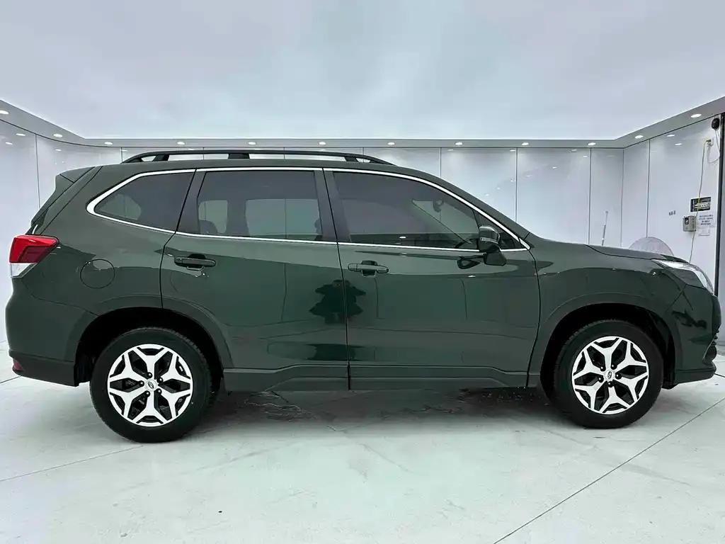 Subaru Forester — фото 3