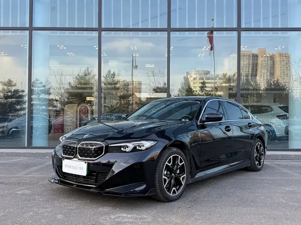 BMW i3 — фото 1