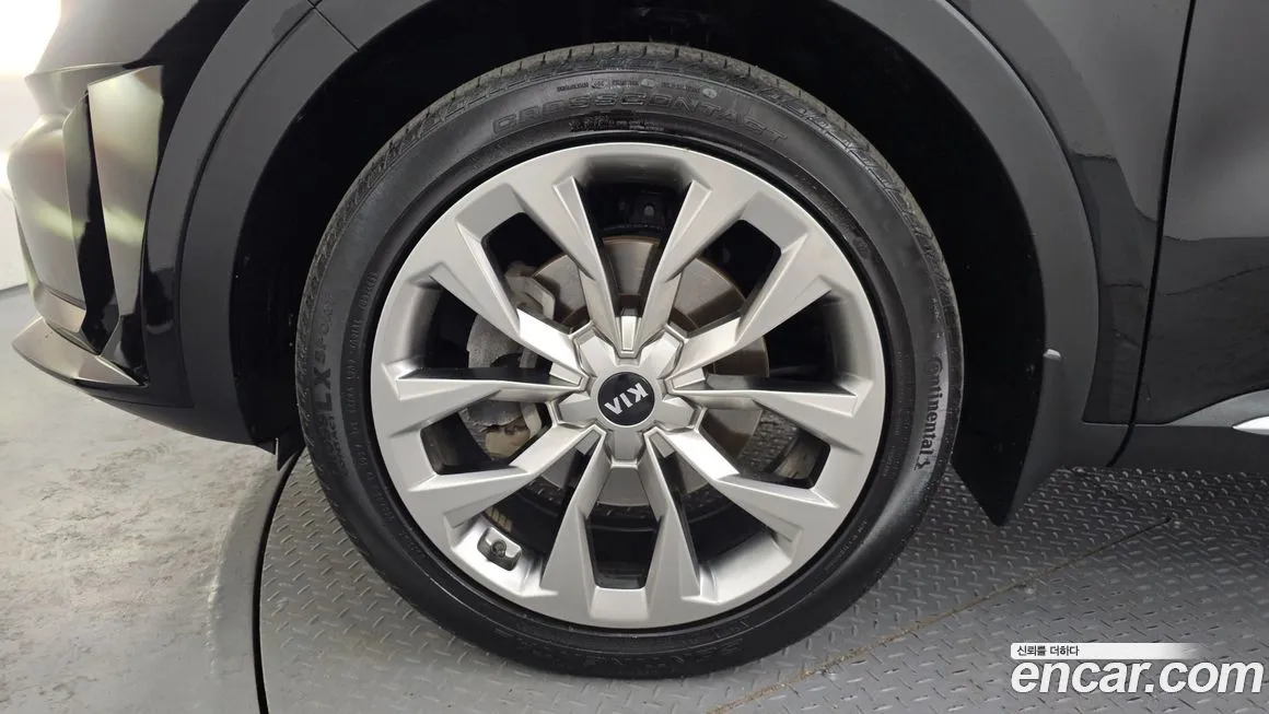 Kia Sorento — фото 7