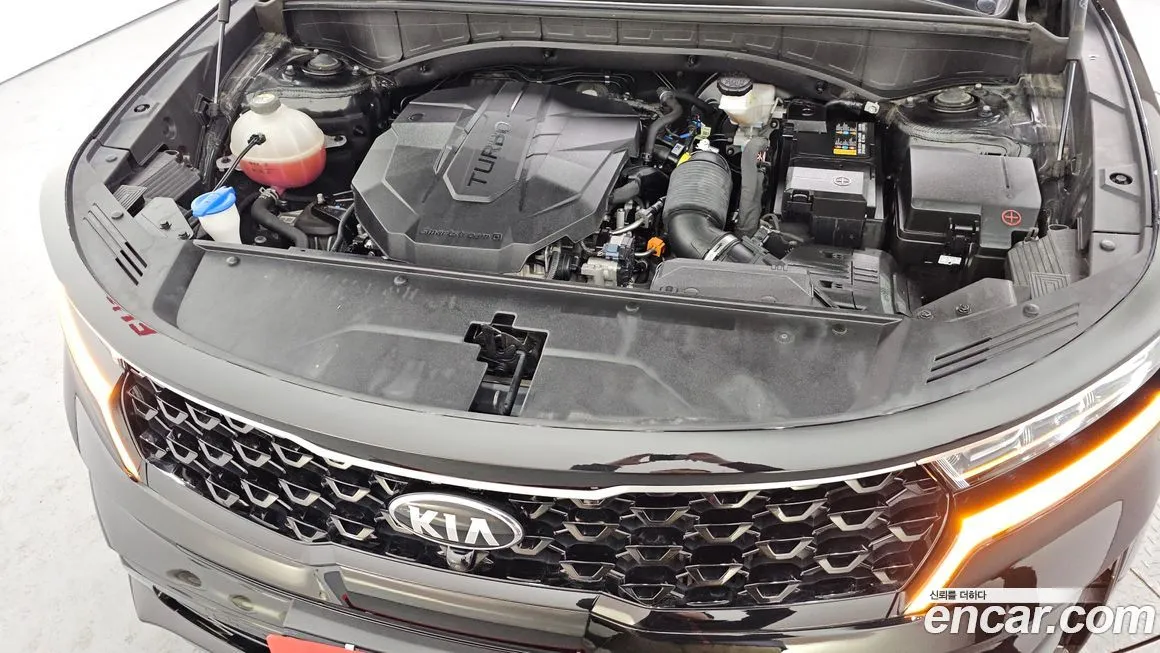 Kia Sorento — фото 9