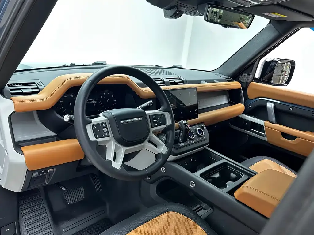 Land Rover Defender — фото 6