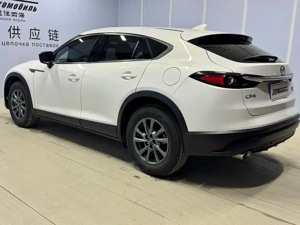 Mazda CX-4 — фото 3