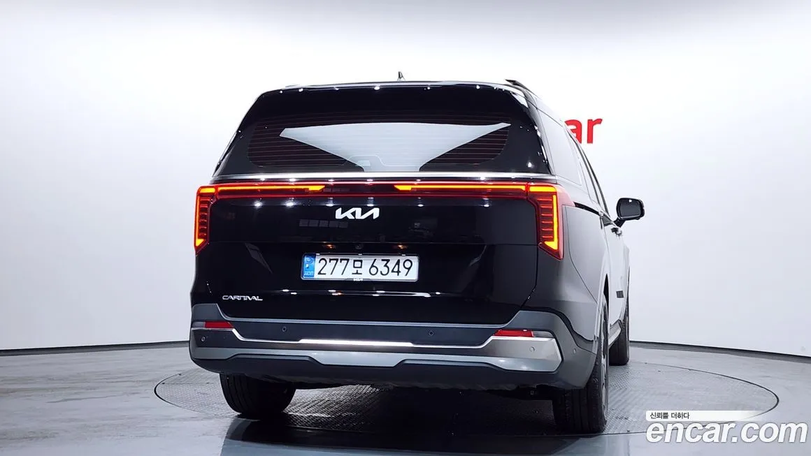 Kia Carnival — фото 4