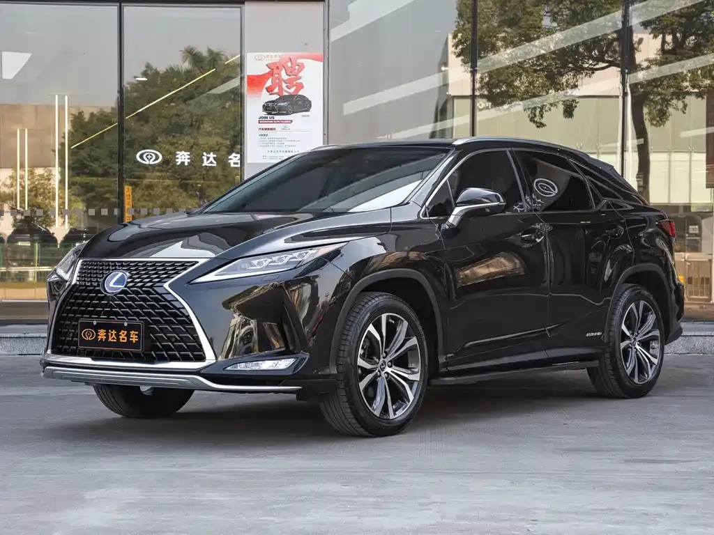 Lexus RX — фото 1
