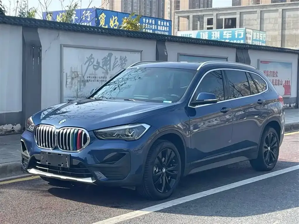 BMW X1 — фото 1