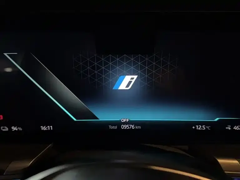 BMW i7 — фото 2