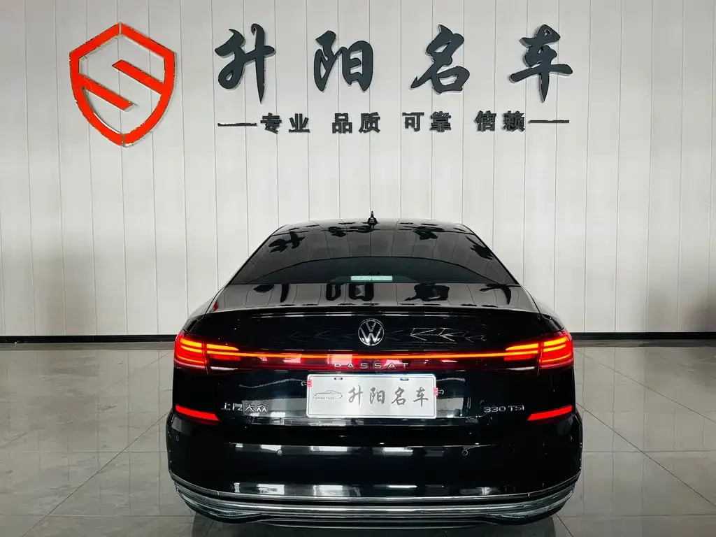 Volkswagen Passat — фото 5