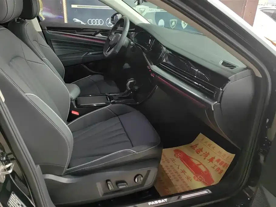Volkswagen Passat — фото 8