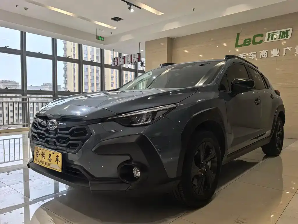 Subaru Crosstrek — фото 1