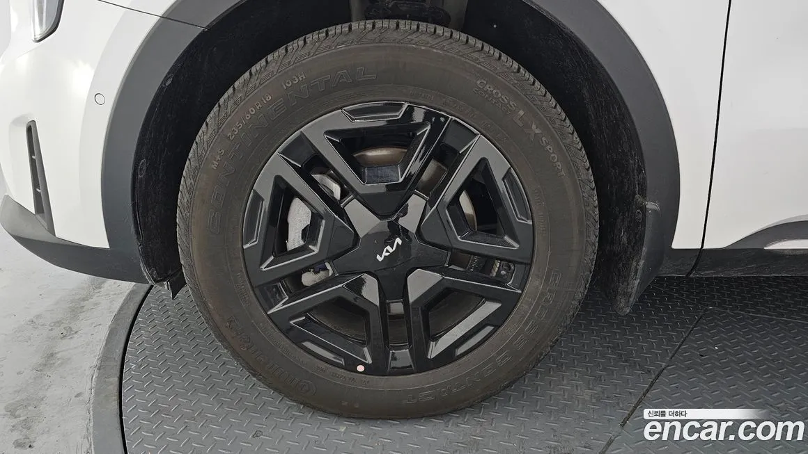 Kia Sorento — фото 9