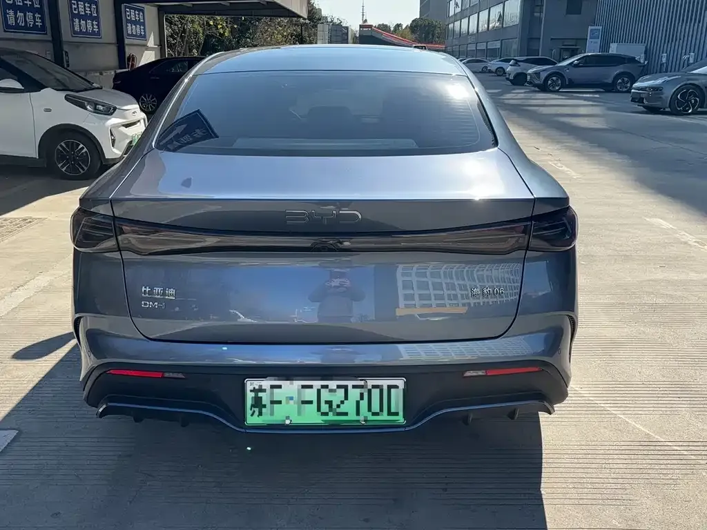 BYD Seal 06 — фото 10