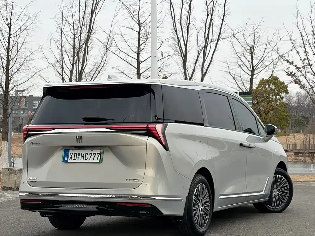 Buick GL8 Hybrid — фото 7