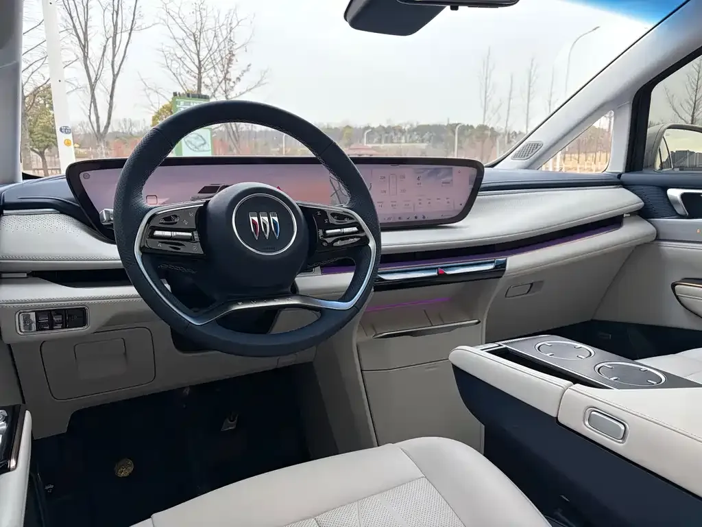Buick GL8 Hybrid — фото 3