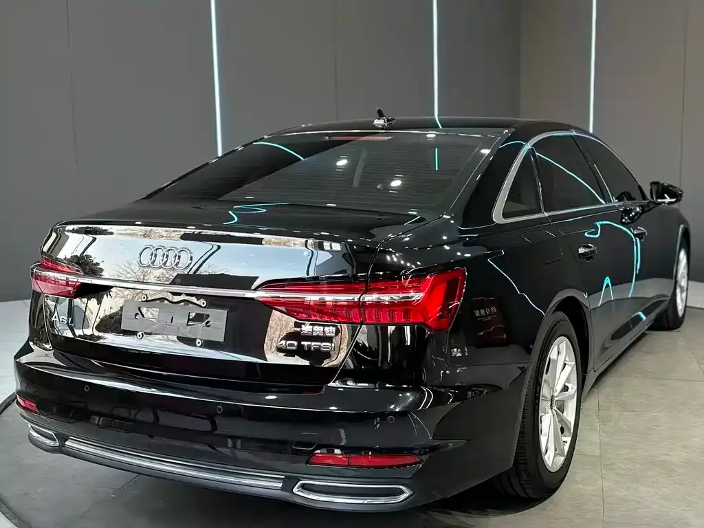 Audi A6L — фото 10