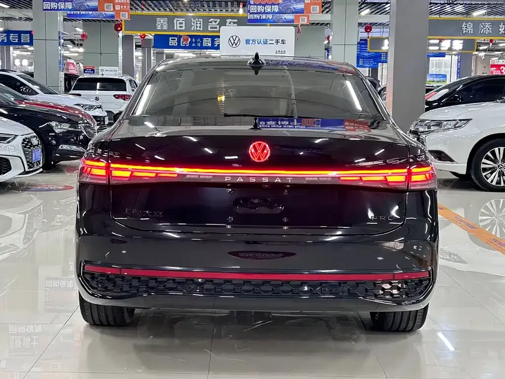 Volkswagen Passat — фото 10