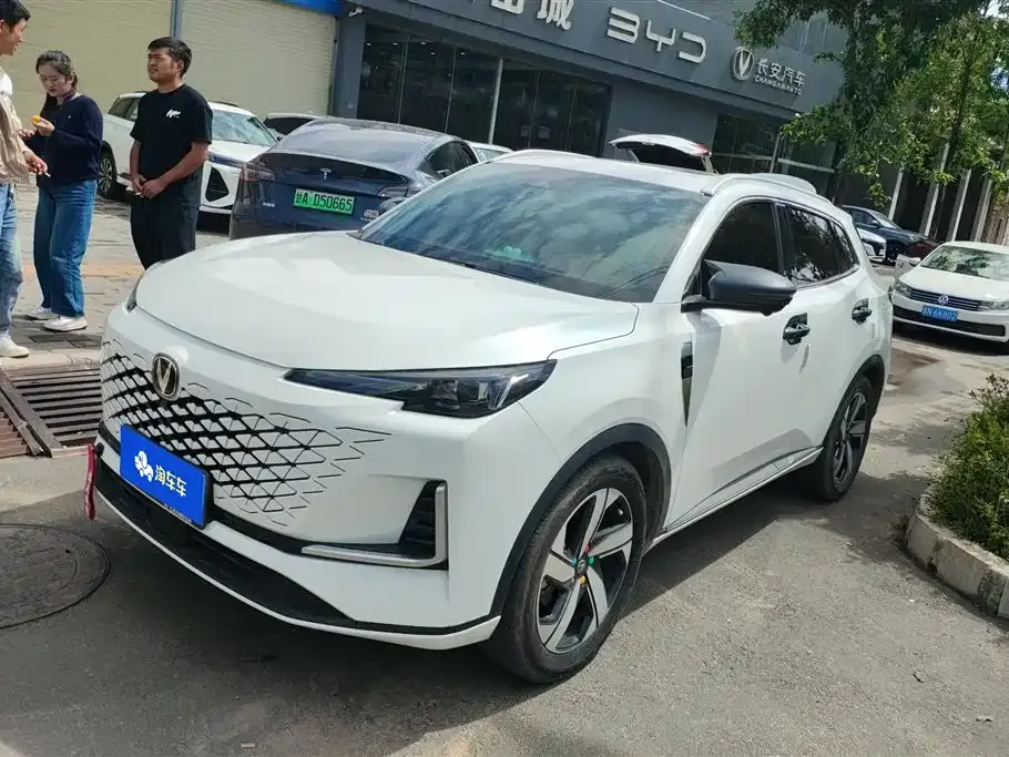 Changan CS55PLUS — фото 1