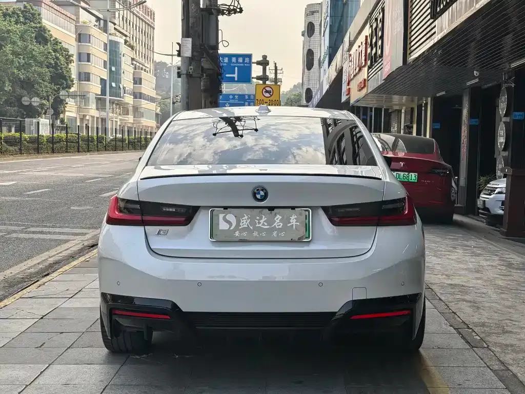 BMW i3 — фото 5