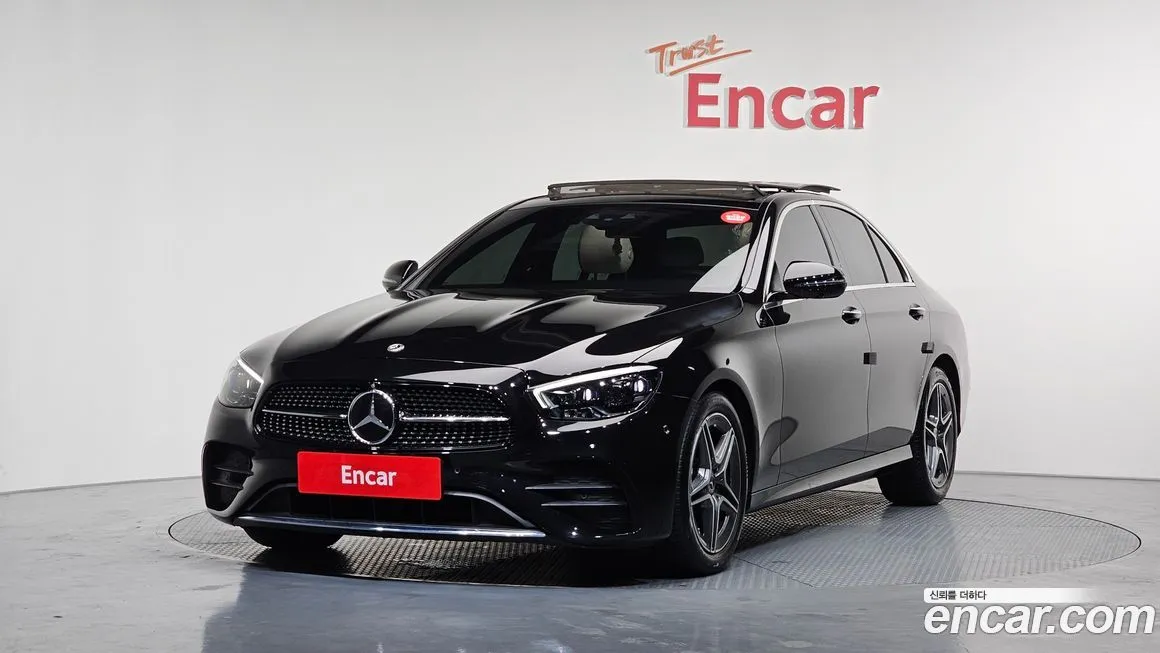 Mercedes-Benz E-Class — фото 1