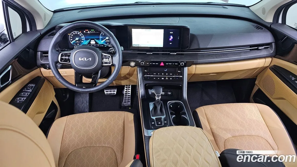 Kia Carnival — фото 10