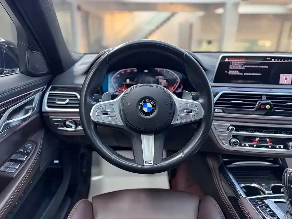 BMW 7 Series — фото 2