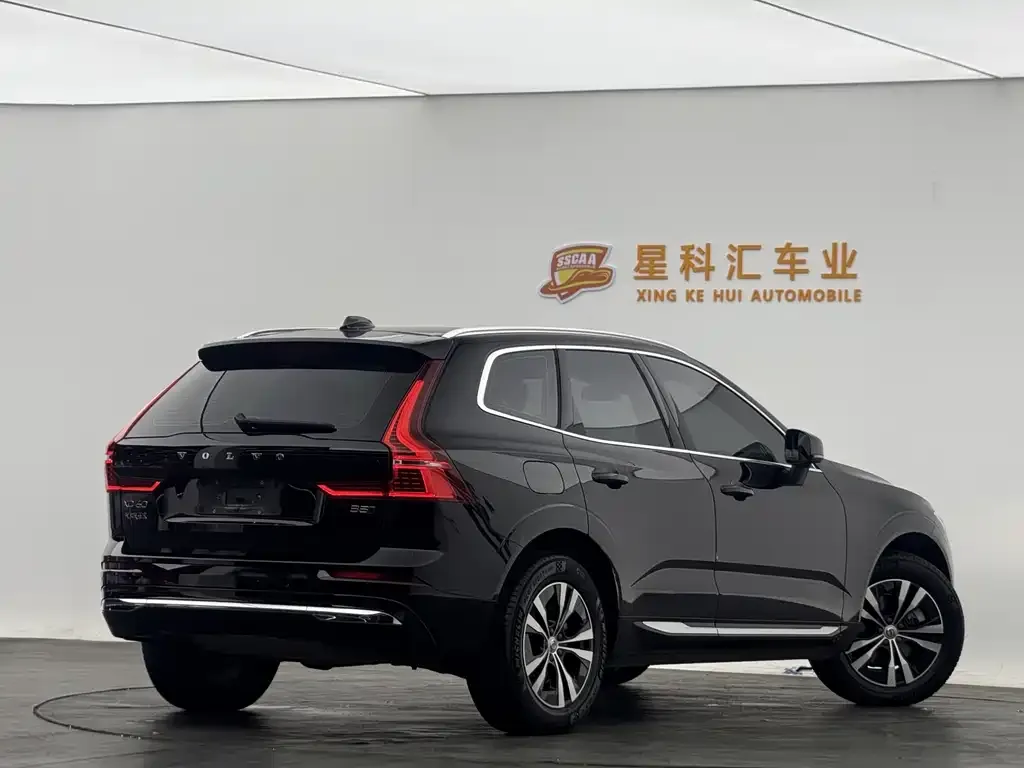 Volvo XC60 — фото 4