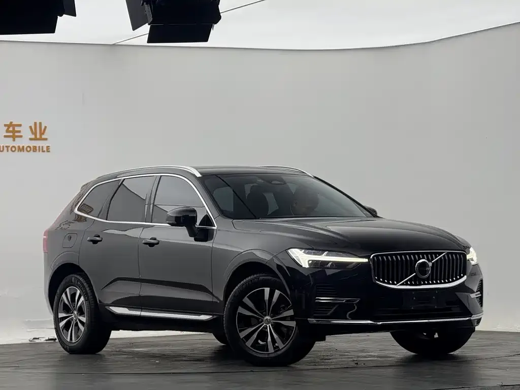 Volvo XC60 — фото 3