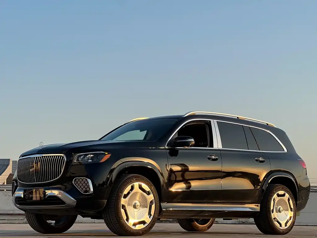 Mercedes-Benz GLS — фото 1