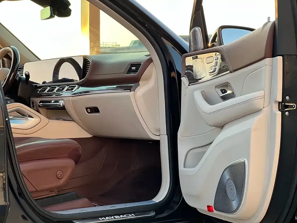 Mercedes-Benz GLS — фото 2