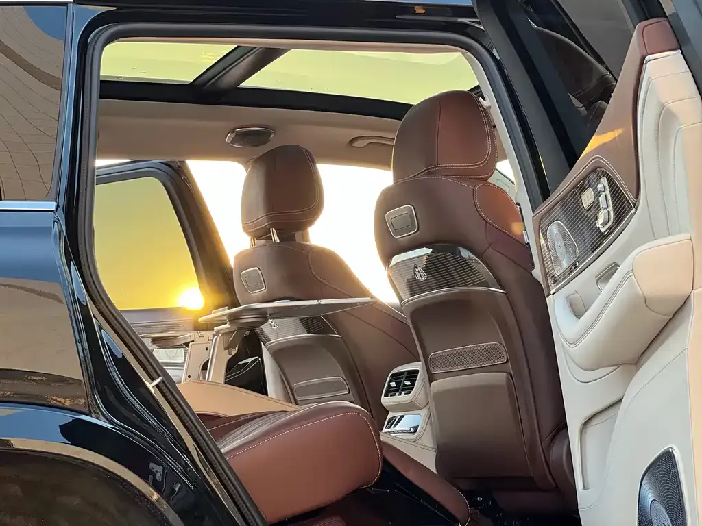 Mercedes-Benz GLS — фото 6