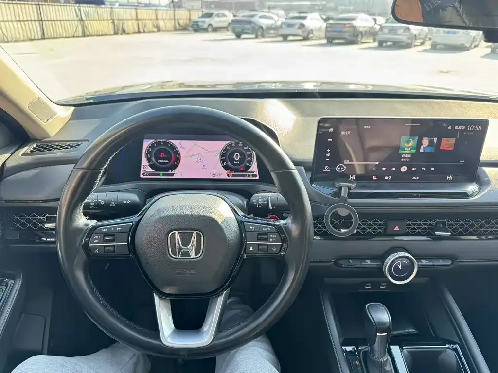 Honda Accord — фото 9