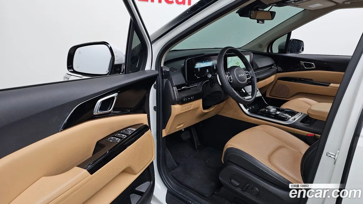 Kia Carnival — фото 10