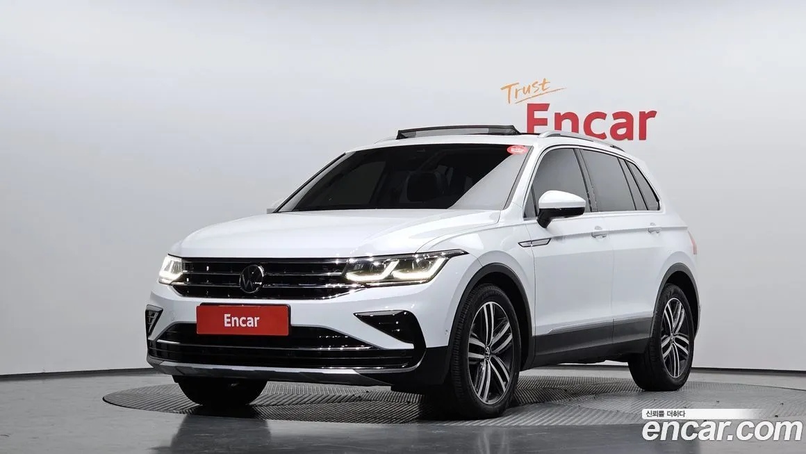 Volkswagen Tiguan — фото 1