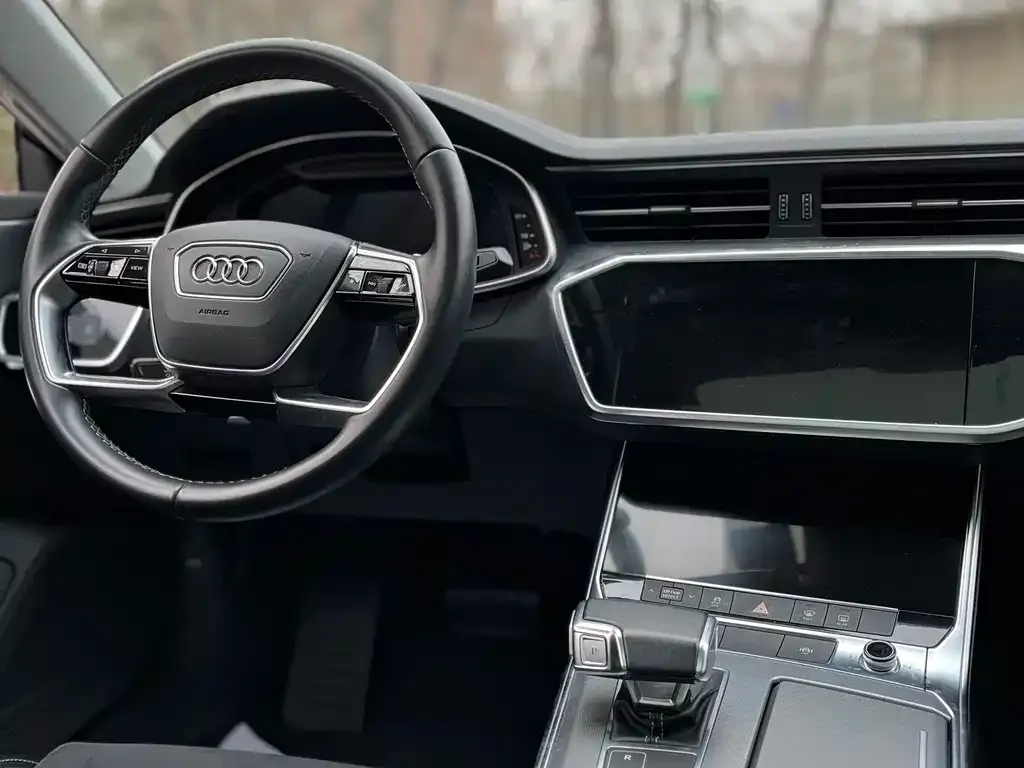 Audi A7L — фото 5
