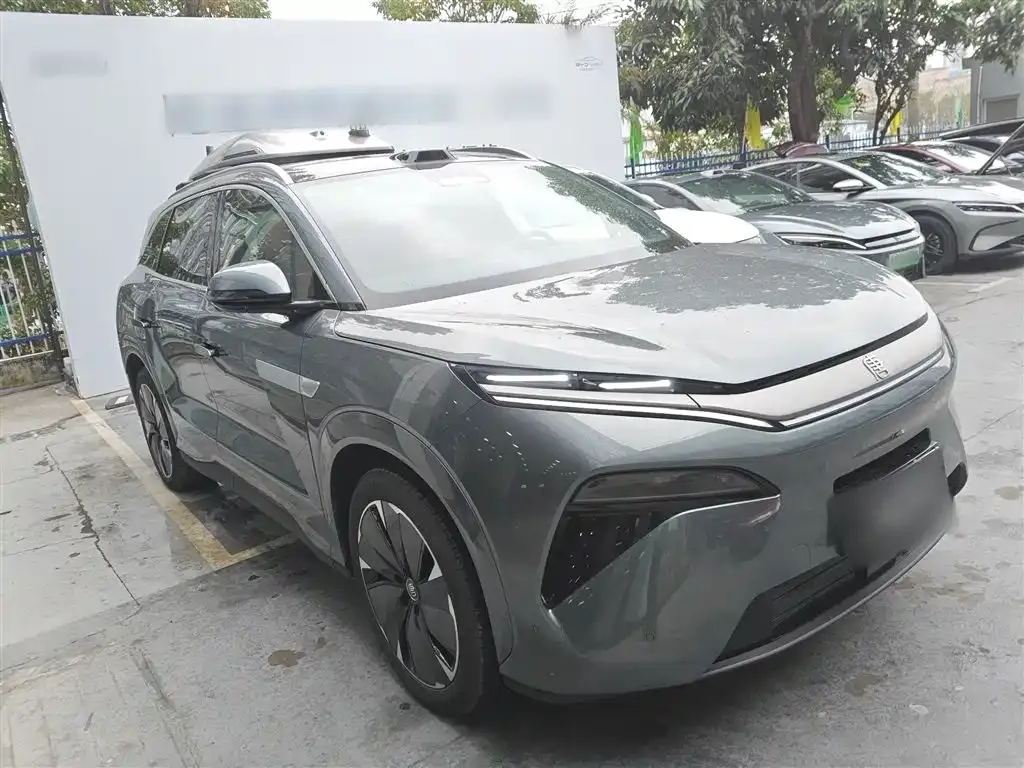 BYD Tang L — фото 10