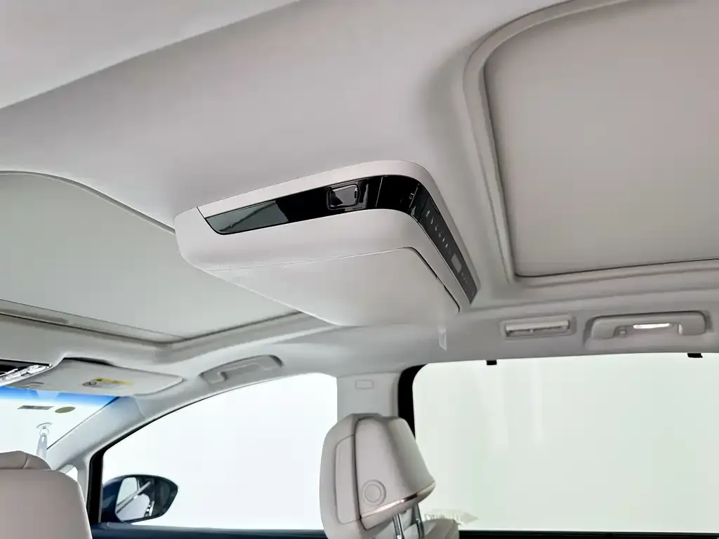 Buick GL8 Hybrid — фото 3