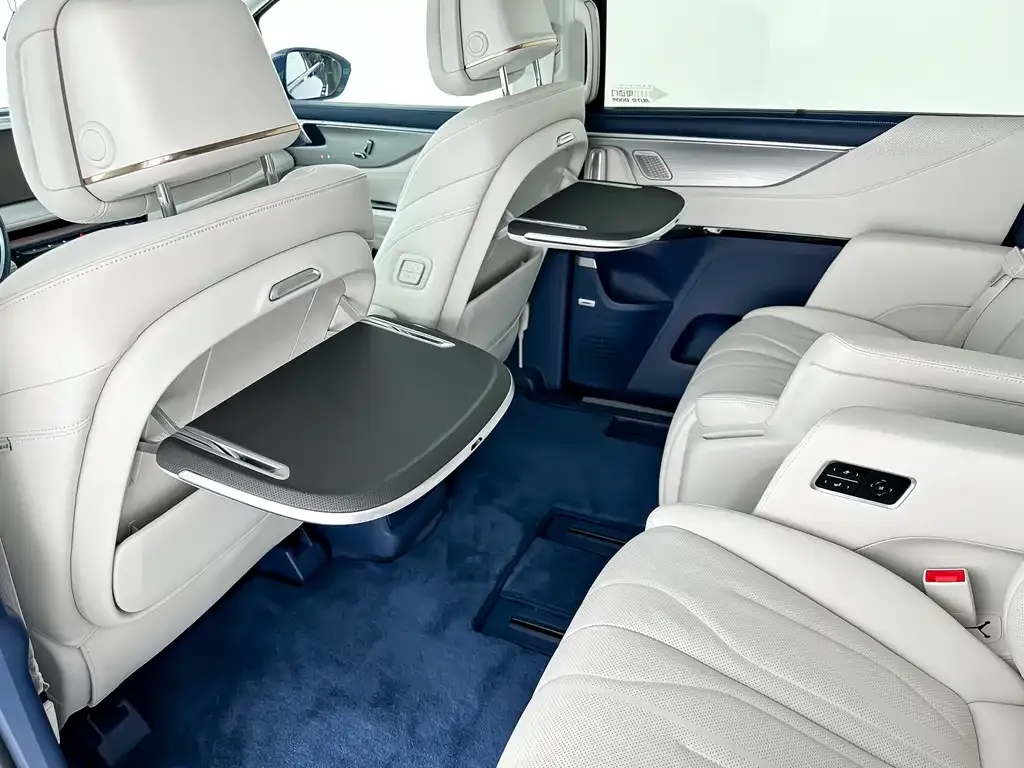 Buick GL8 Hybrid — фото 2