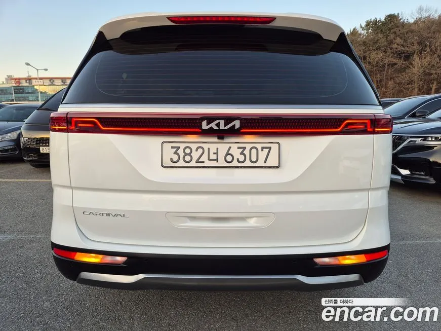 Kia Carnival — фото 3