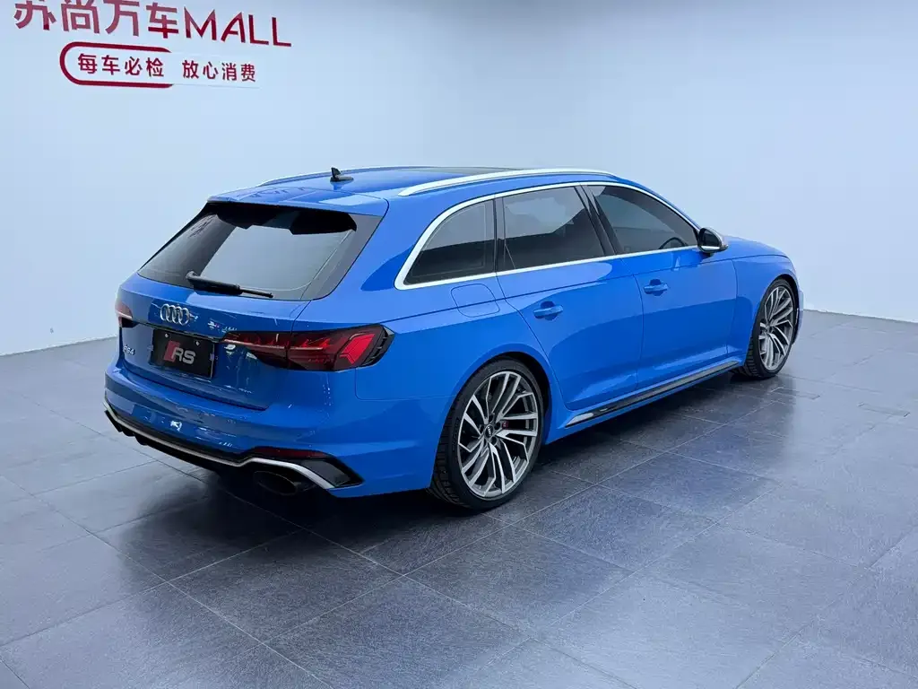 Audi RS 4 — фото 6