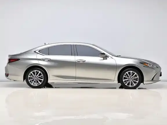 Lexus ES — фото 8