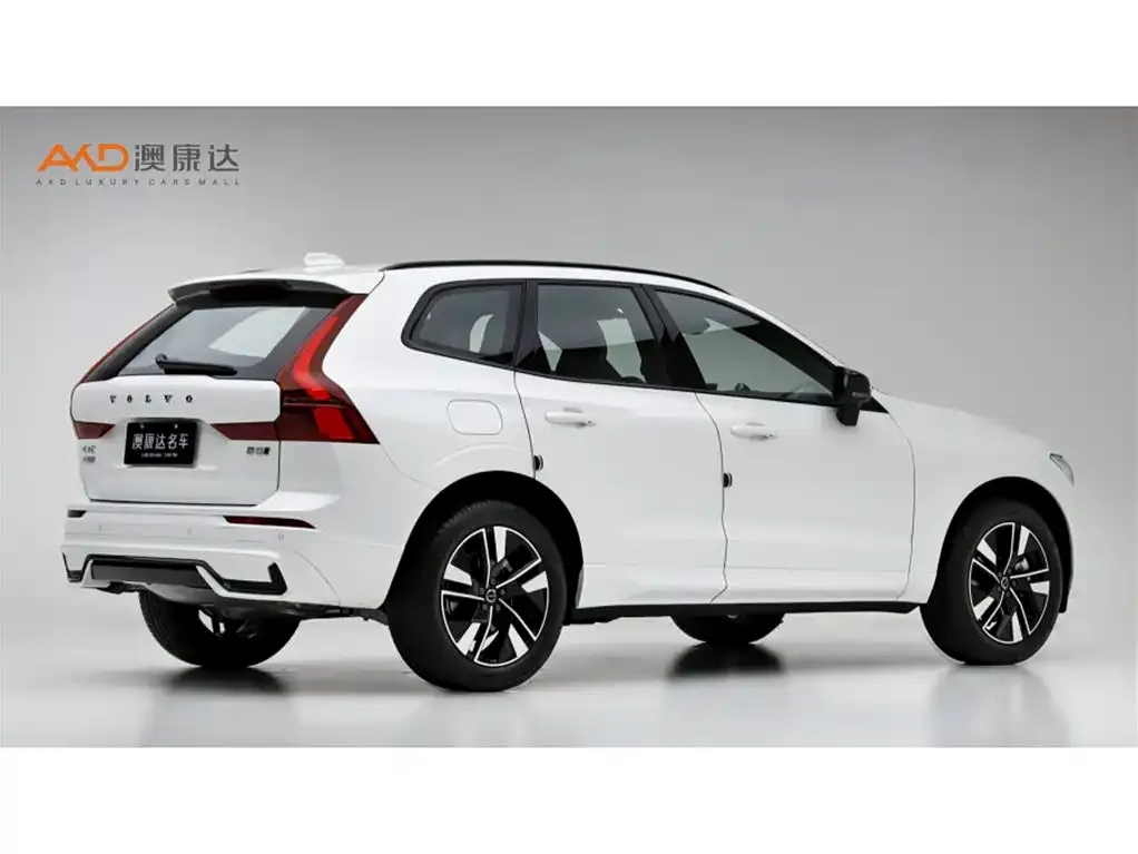 Volvo XC60 — фото 2
