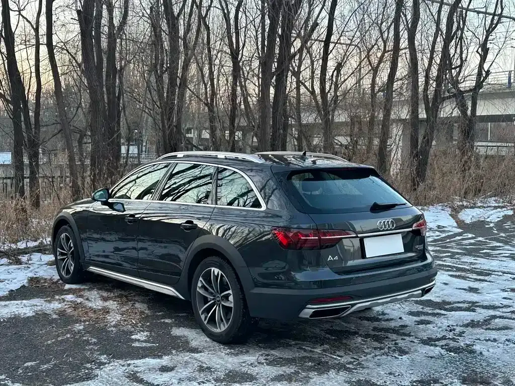 Audi A4 (Import) — фото 8