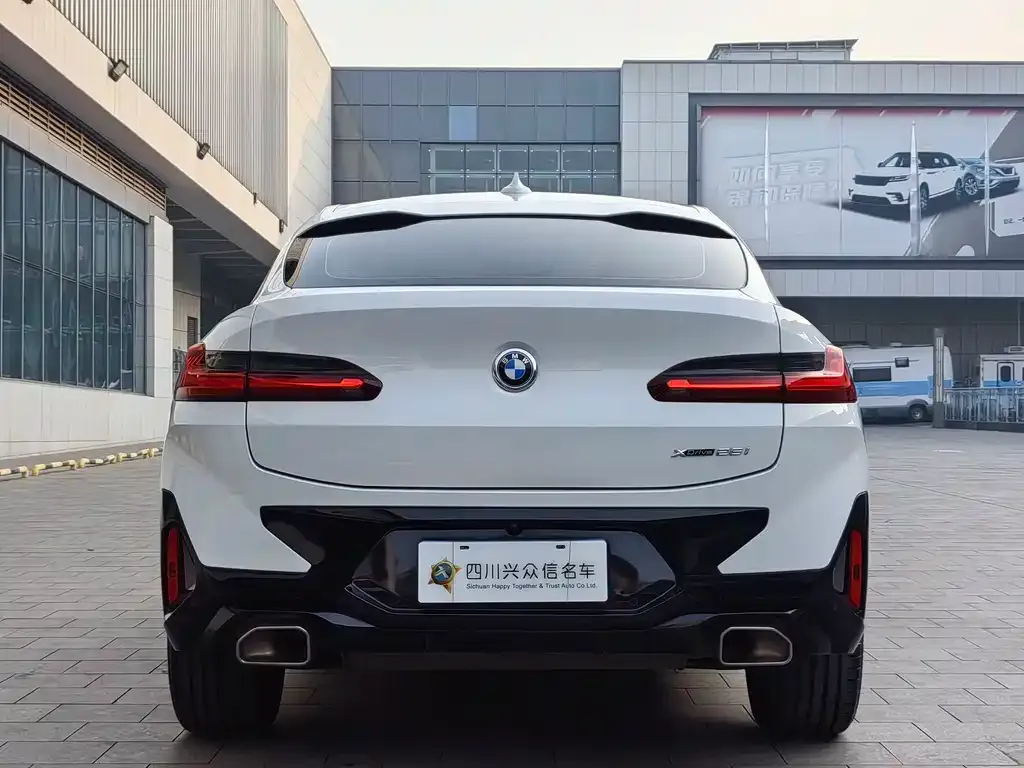 BMW X4 — фото 9