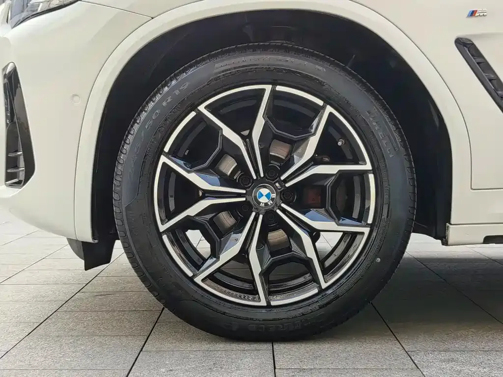 BMW X4 — фото 5